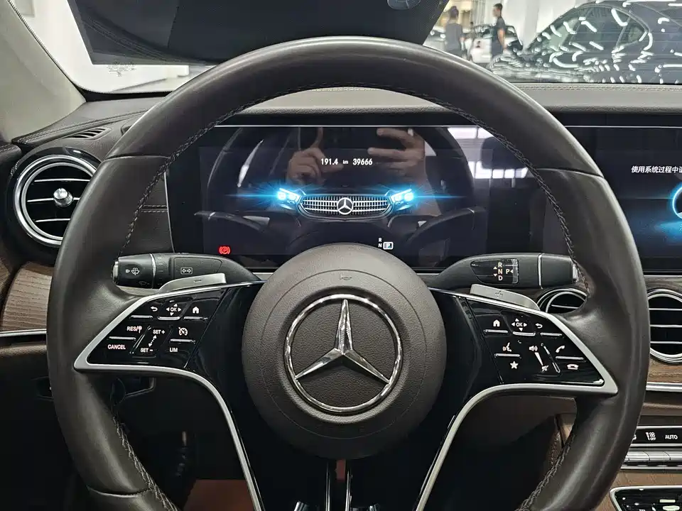 Mercedes-Benz E-class Mercedes-Benz E-class