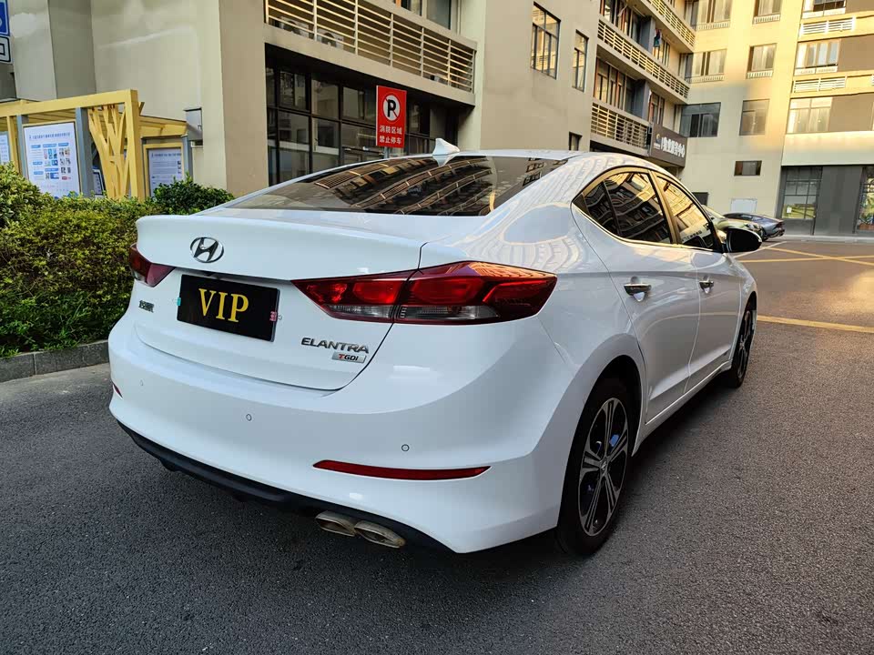 Hyundai Lead Hyundai Lead