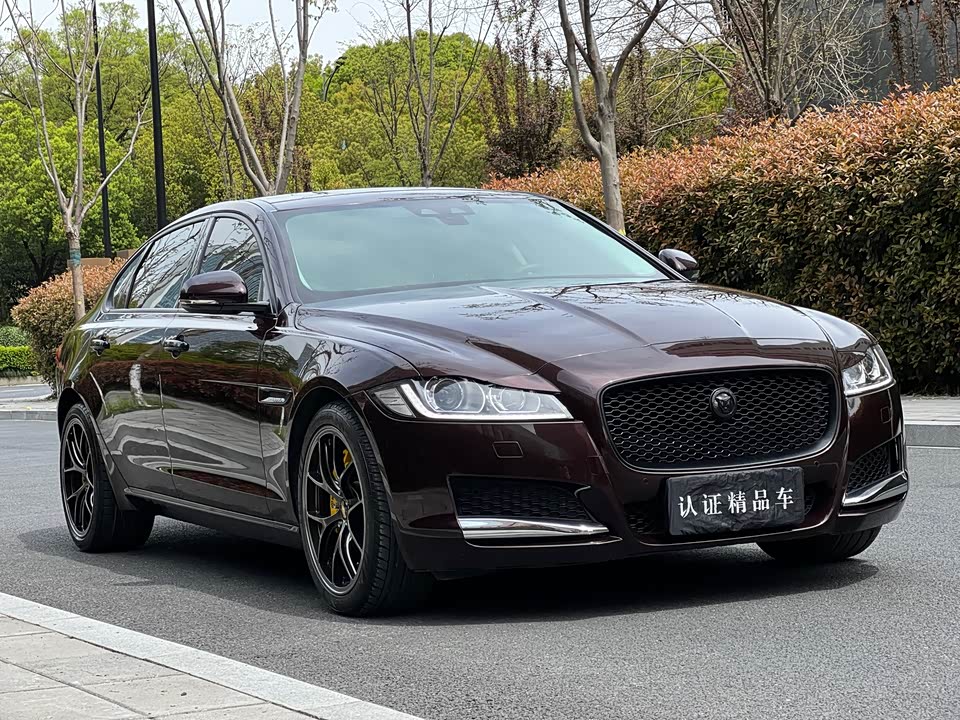 Jaguar XFL