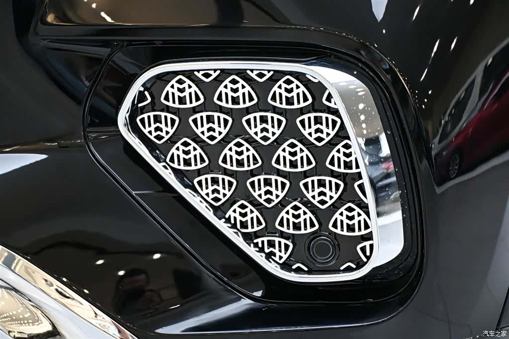 Mercedes-Benz GLS, 2023 9