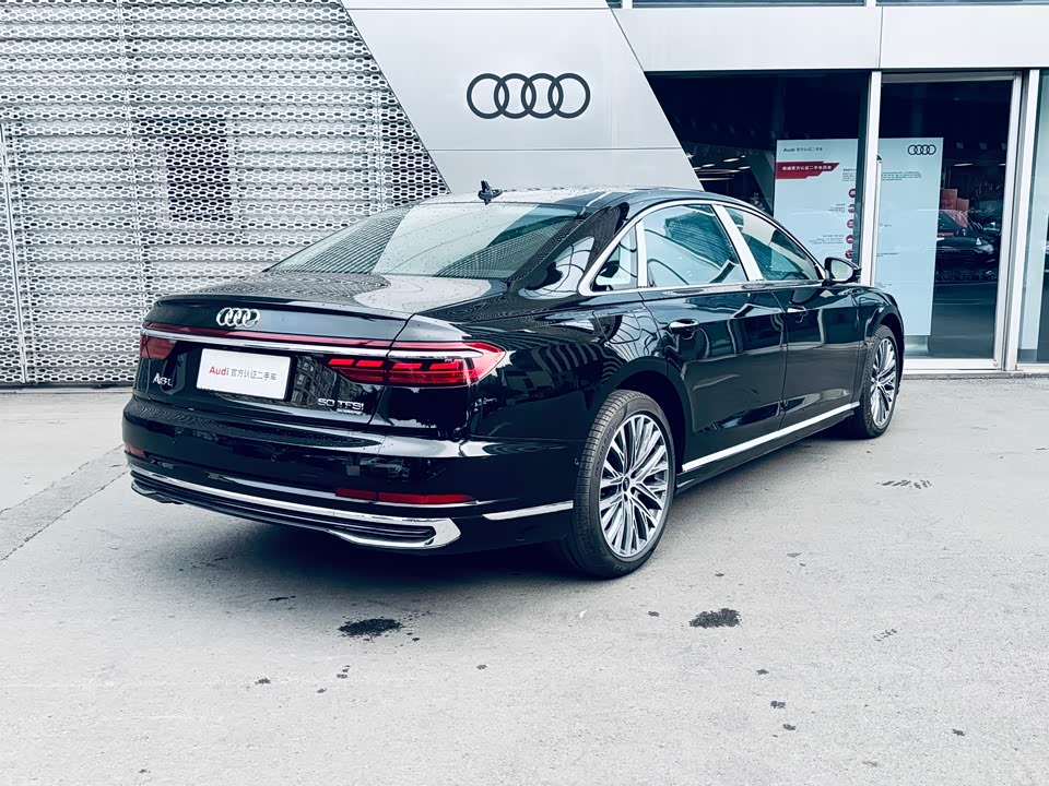 Audi A8