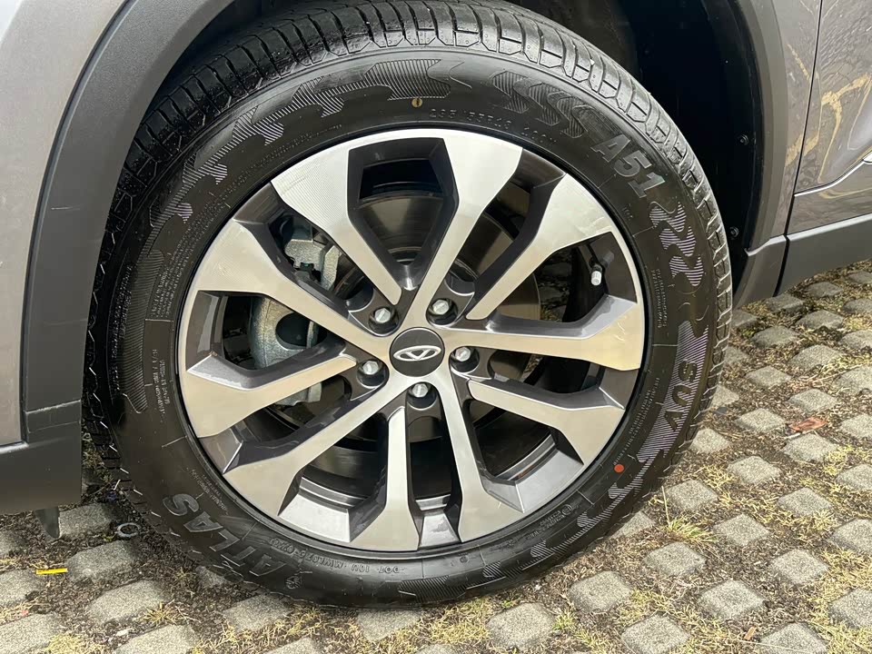 Chery Tiggo 8