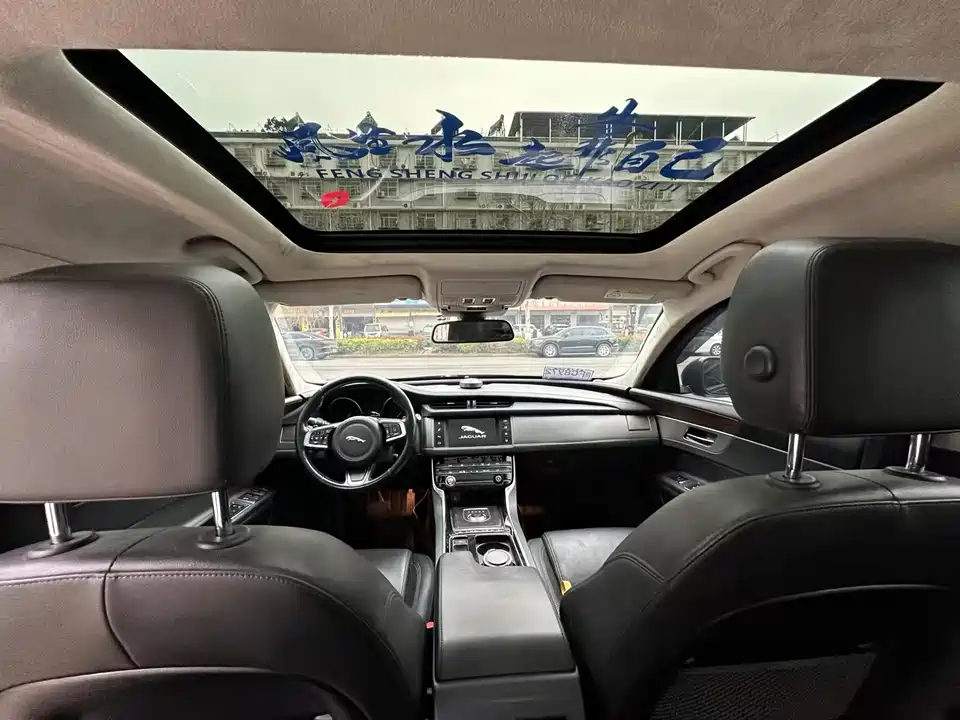 Jaguar XFL