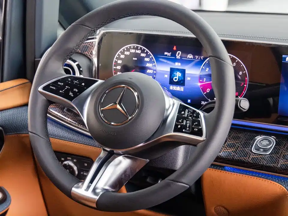 Mercedes-Benz V-class