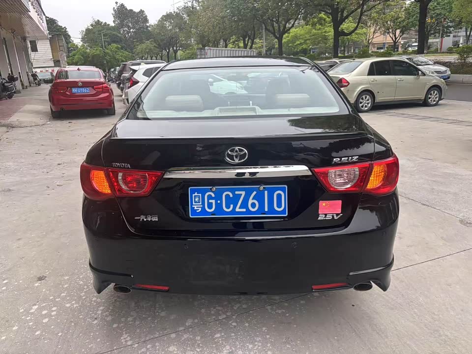 Toyota Reiz Toyota Reiz