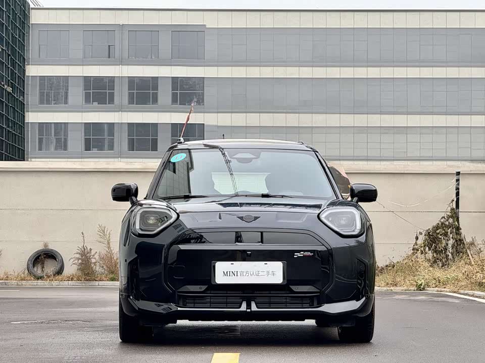 MINI Electric ACEMAN