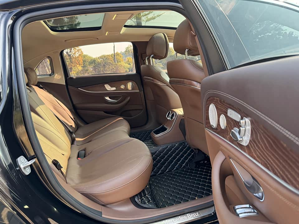 Mercedes-Benz E-class Mercedes-Benz E-class