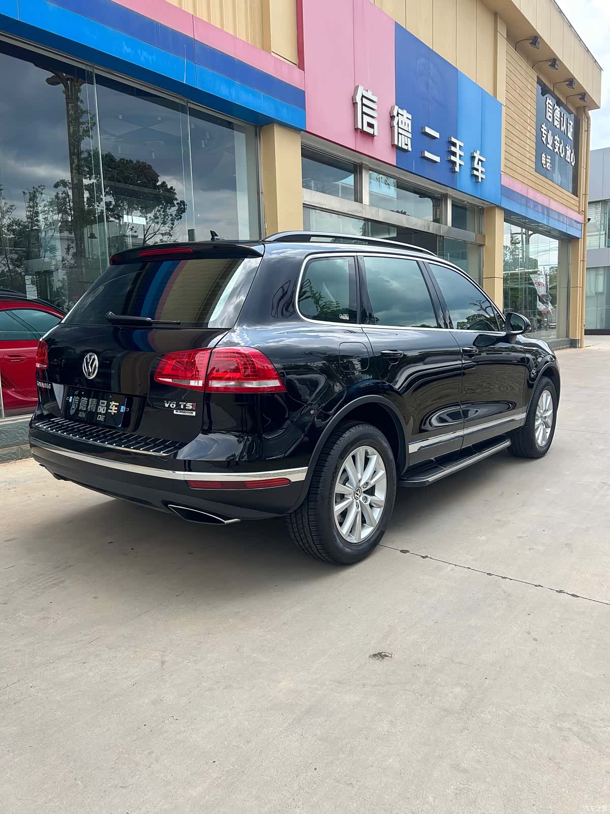 Volkswagen Touareg, 2016 все фото