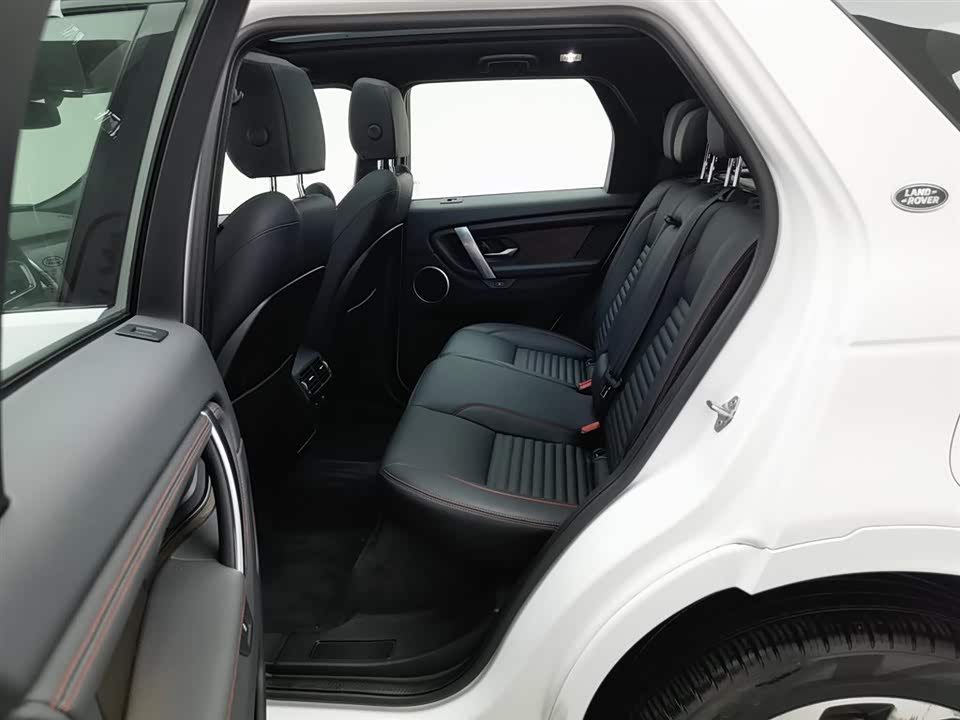 Land Rover Discover sources for sports