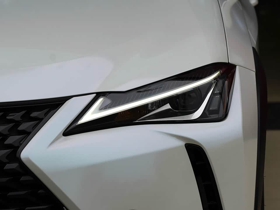 Lexus UX Lexus UX