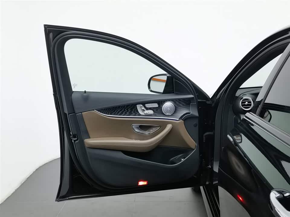 Mercedes-Benz E-class Mercedes-Benz E-class