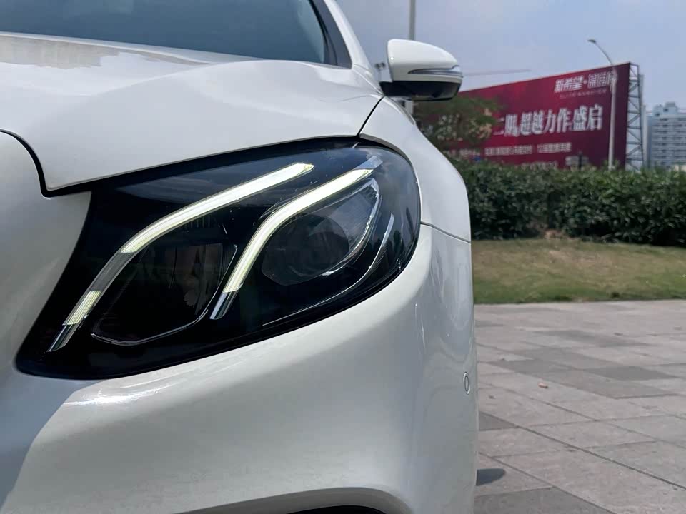 Mercedes-Benz E-class Mercedes-Benz E-class