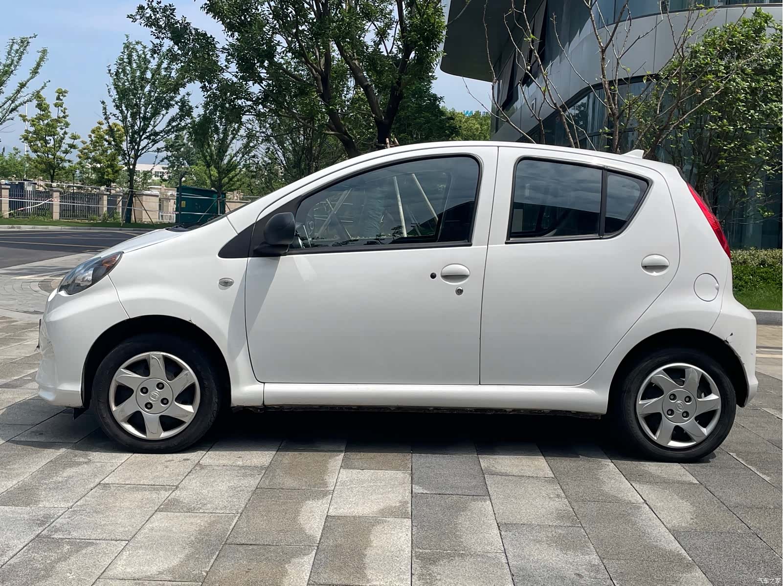BYD e1, 2019 14