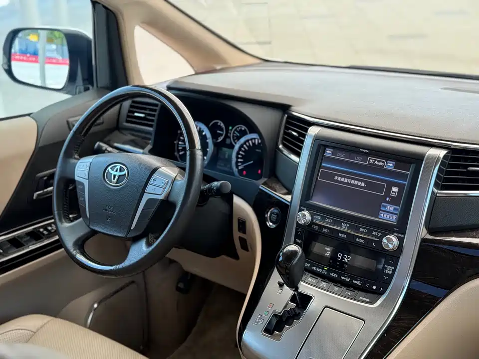 Toyota Elfa Toyota Elfa