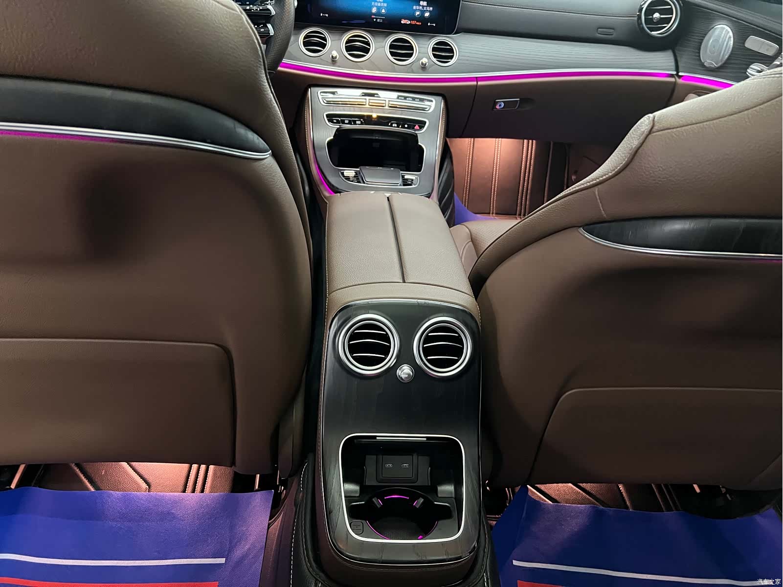 Mercedes-Benz E-Class, 2021 24