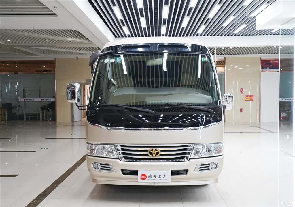 Toyota Coaster, 2018 3