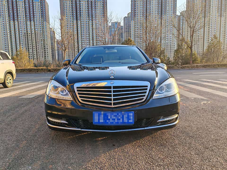 Mercedes-Benz S-class Mercedes-Benz S-class