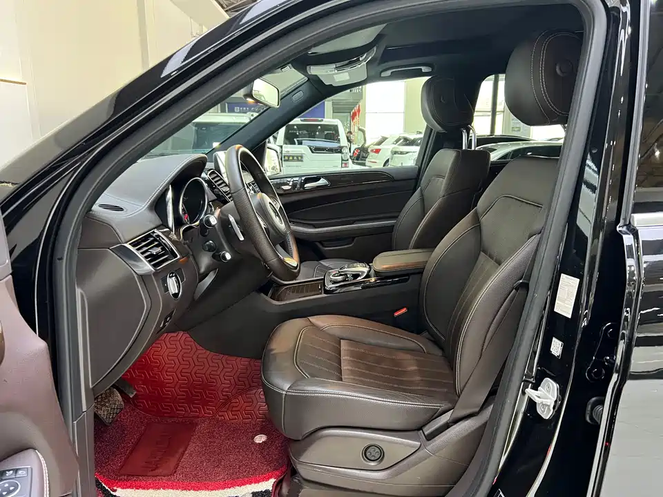 Mercedes-Benz GLS Mercedes-Benz GLS