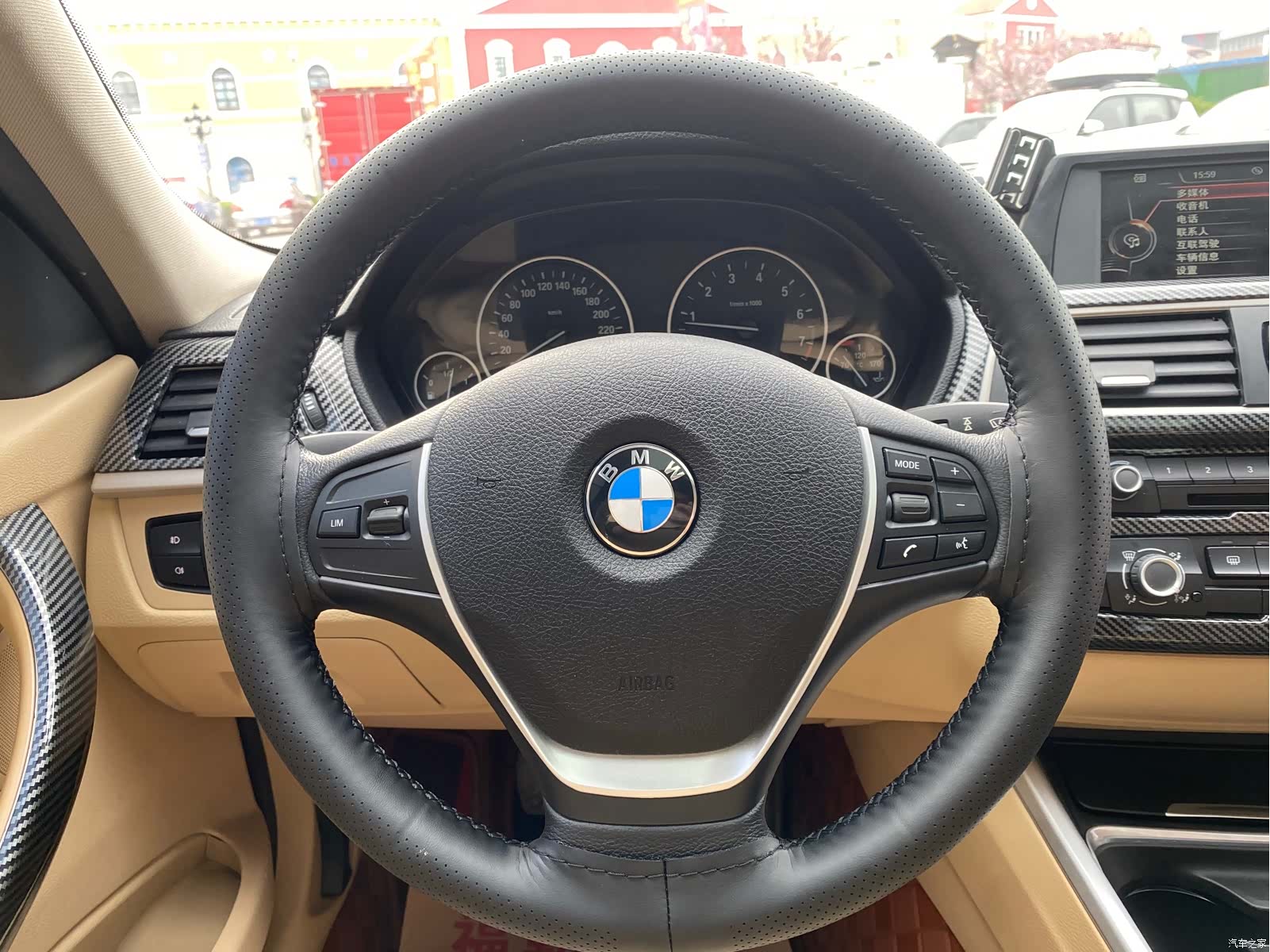 BMW 3 Series, 2015 10