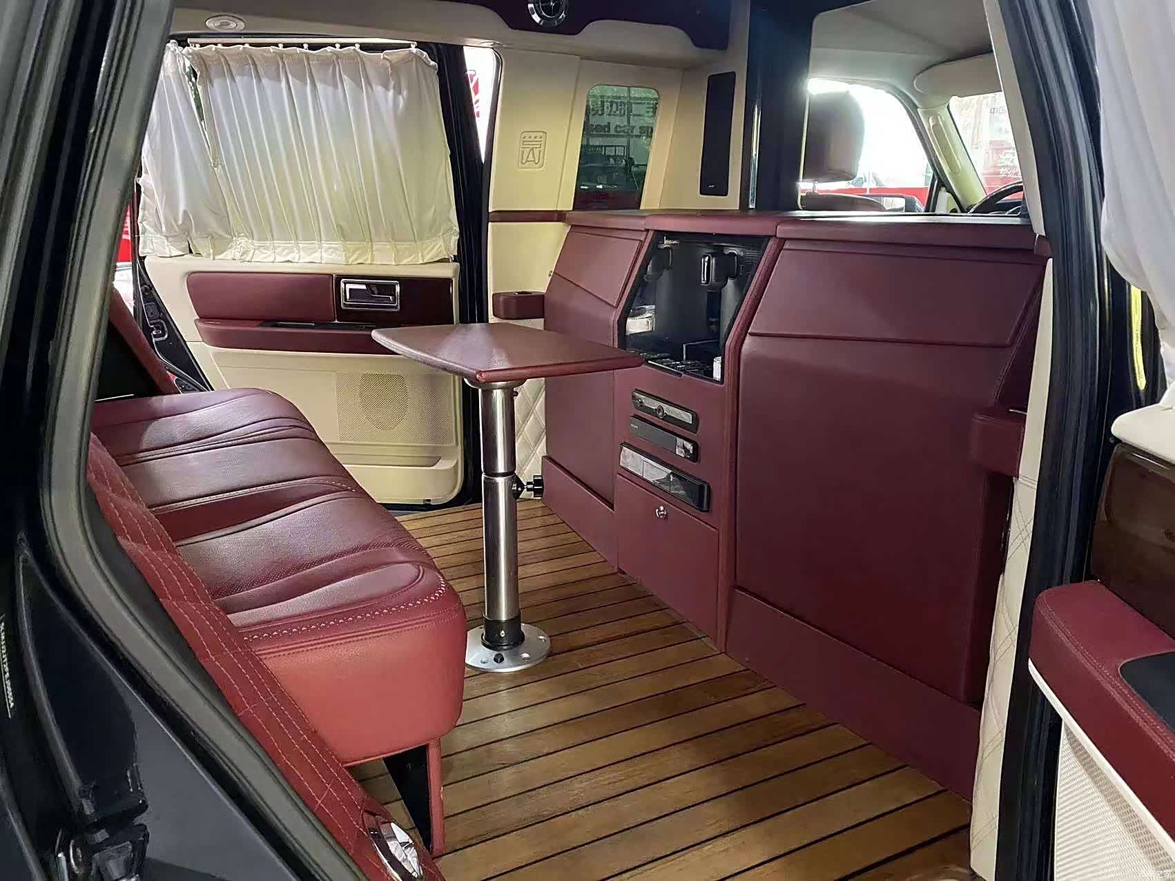 Lincoln Navigator, 2016 8