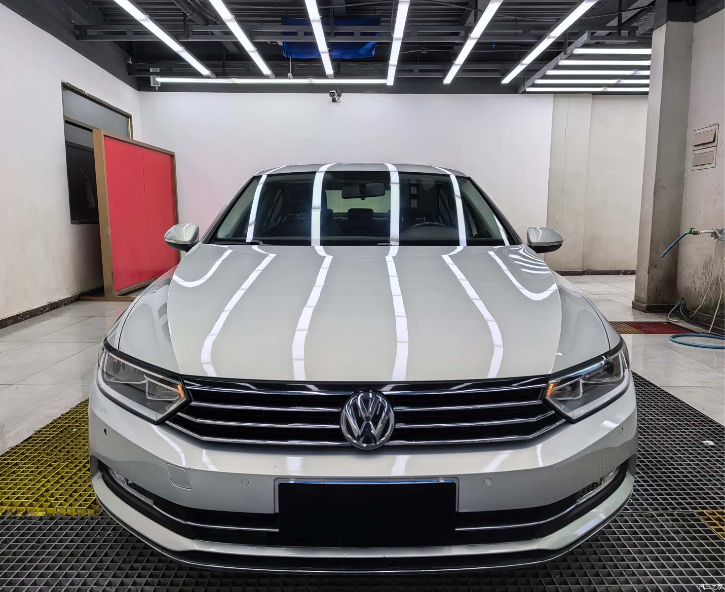 Volkswagen Magotan, 2017 1
