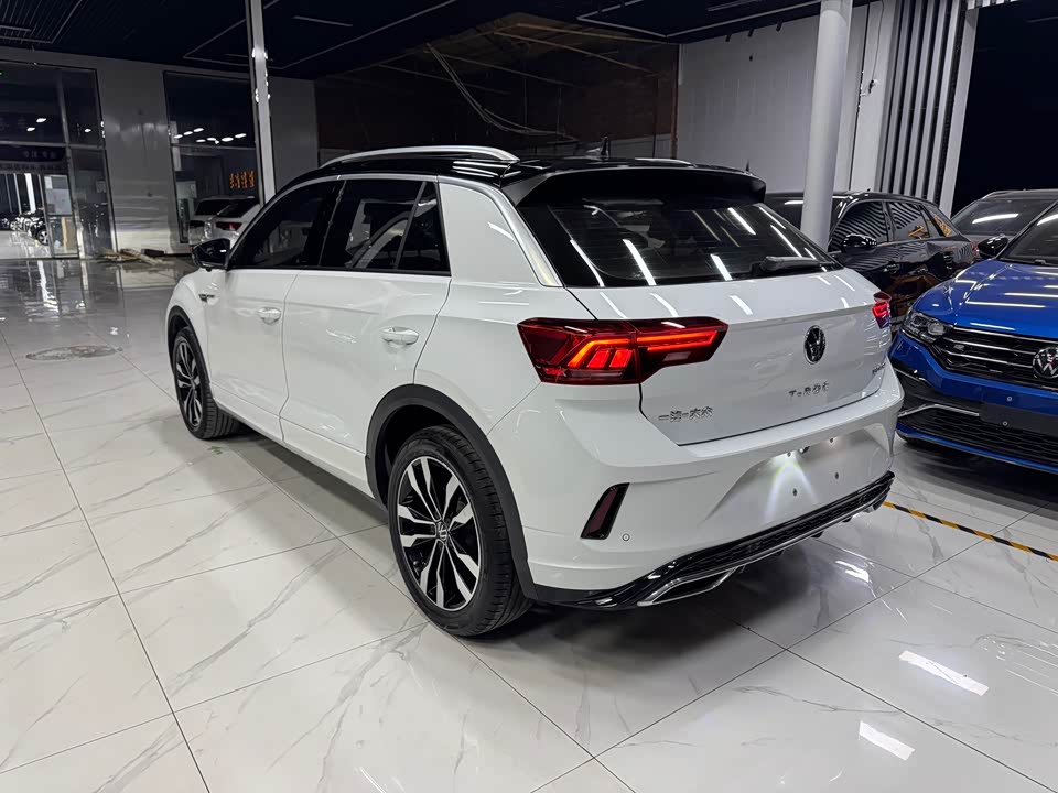 Volkswagen T-ROC exploring Songs Volkswagen T-ROC exploring Songs