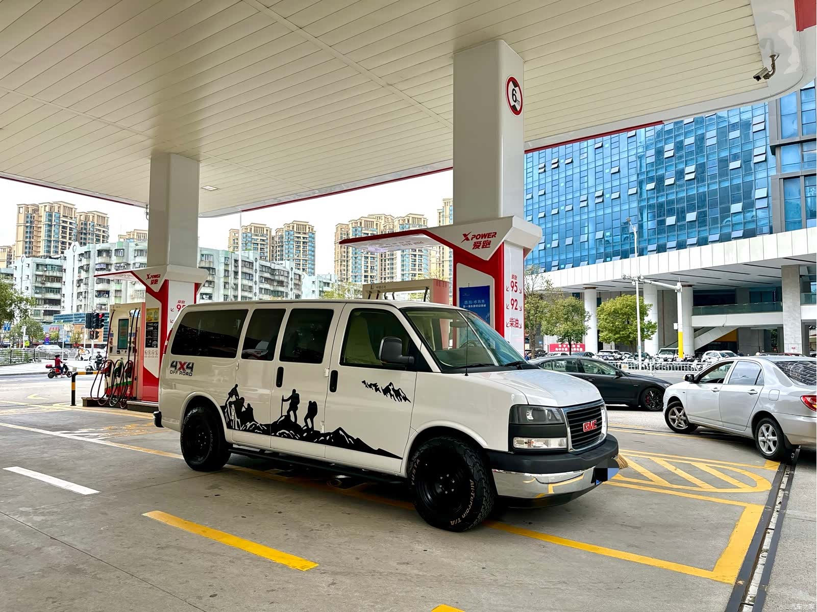 GMC SAVANA, 2014 13