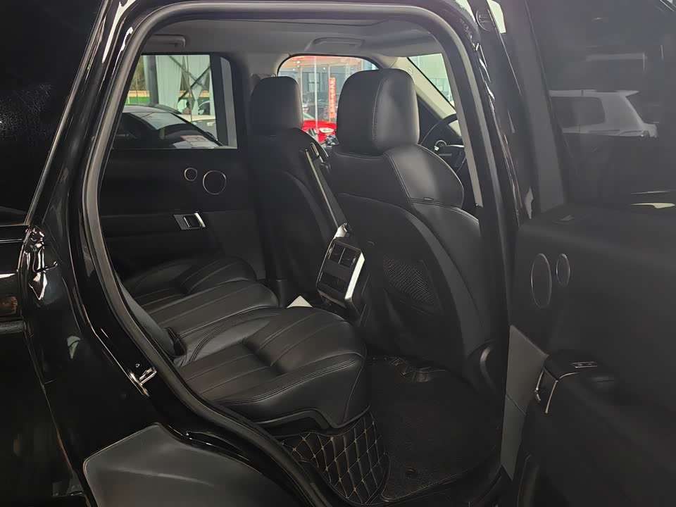 Land Rover Range Rover Sport Land Rover Range Rover Sport