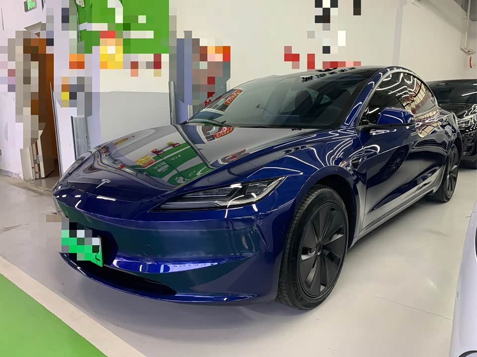 Tesla Model 3 Tesla Model 3