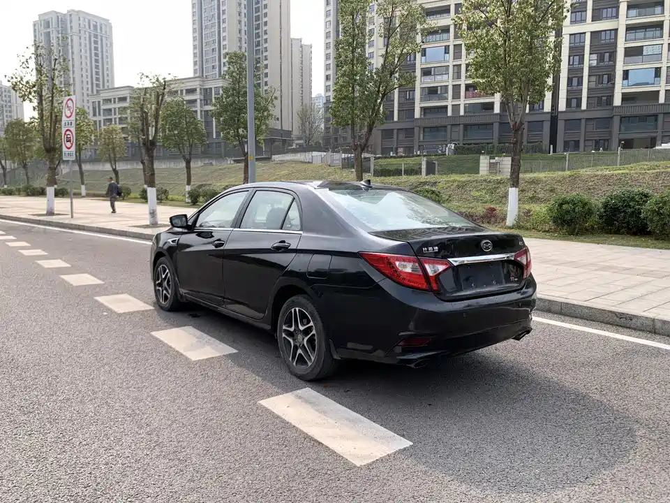 BYD G5