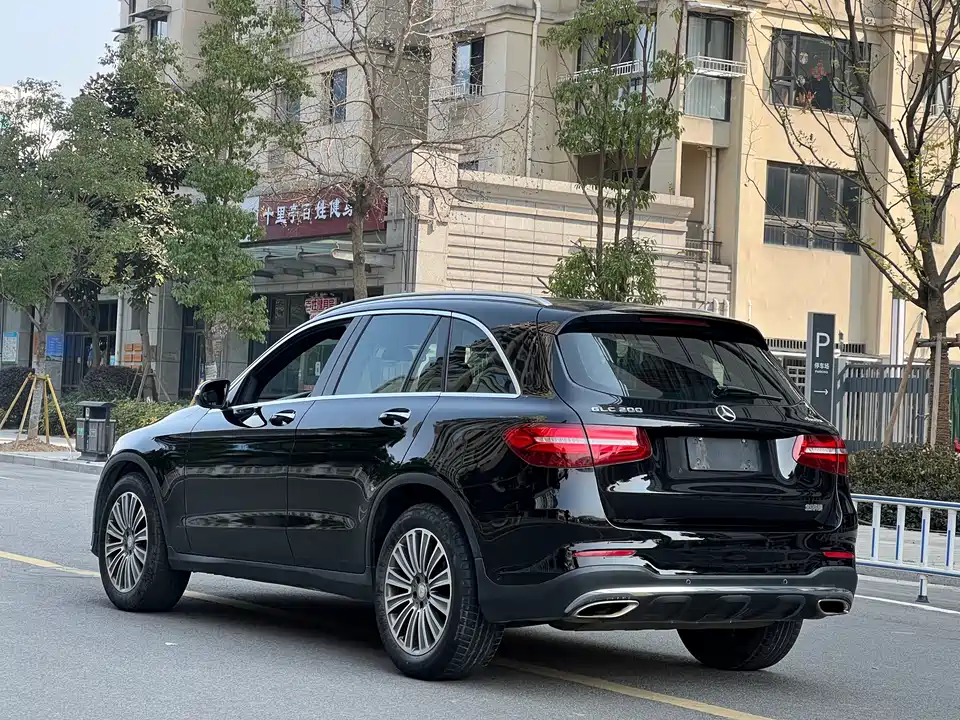 Mercedes-Benz GLC Mercedes-Benz GLC