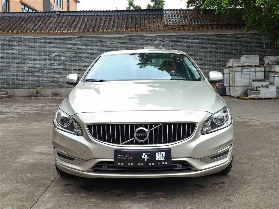 Volvo S60