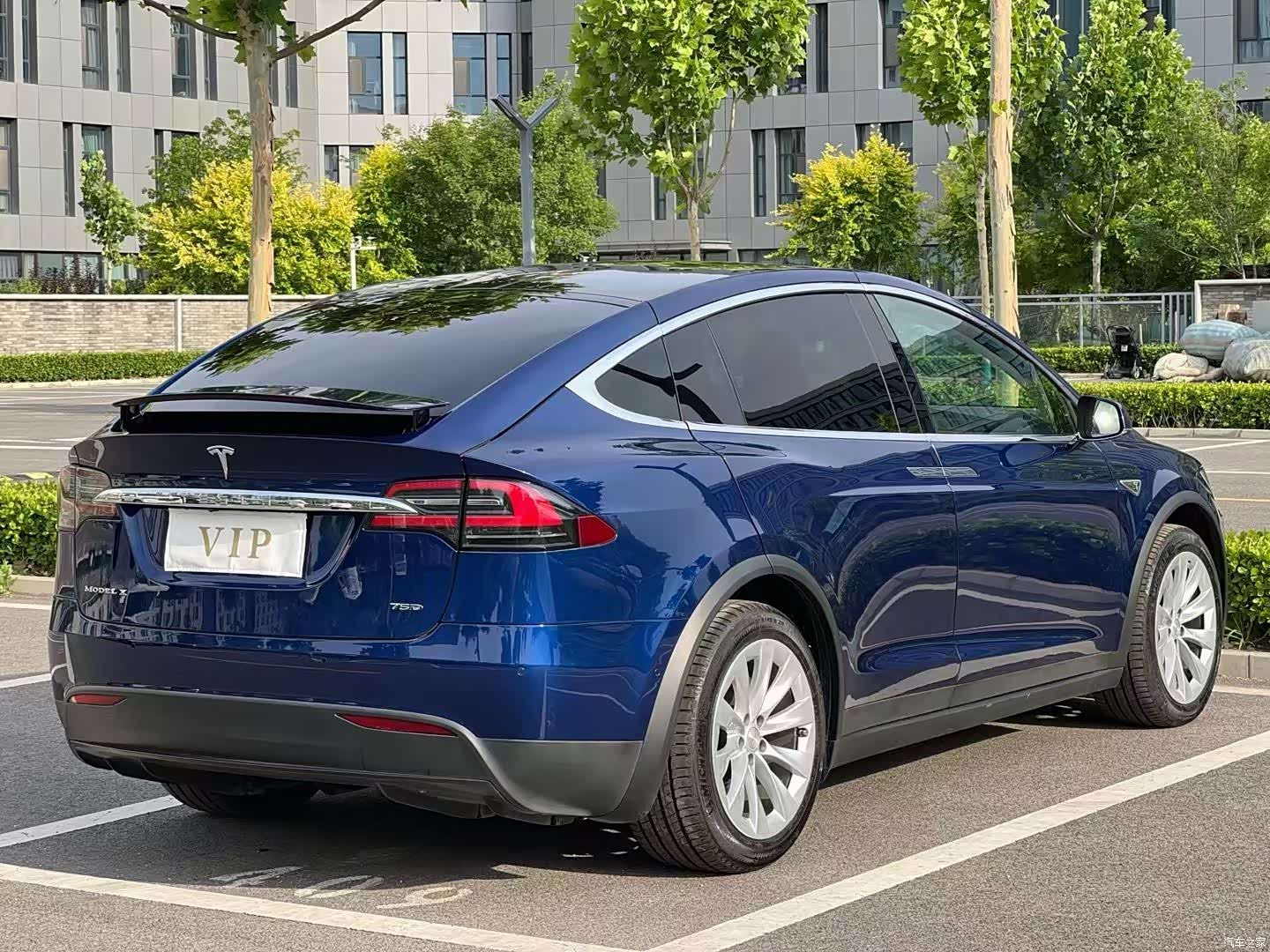Tesla Model X, 2017 4