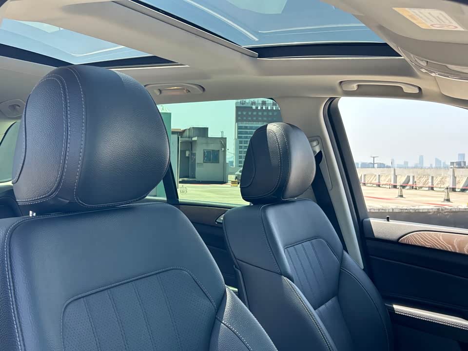 Mercedes-Benz GLE Mercedes-Benz GLE