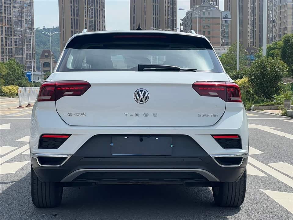 Volkswagen T-ROC exploring Songs