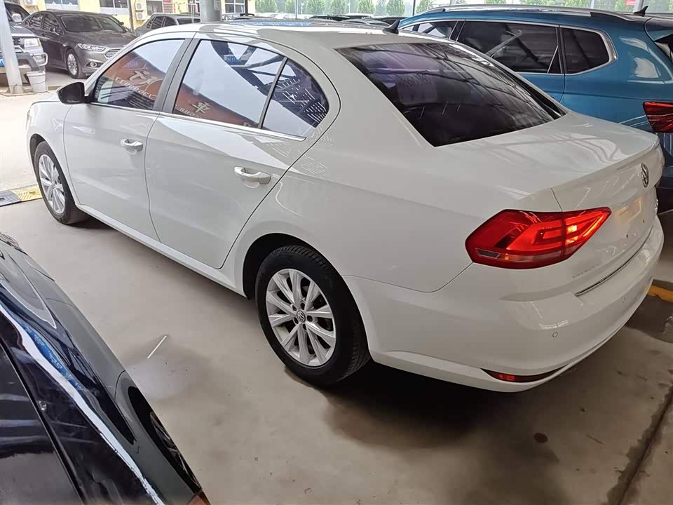 Volkswagen Lavida