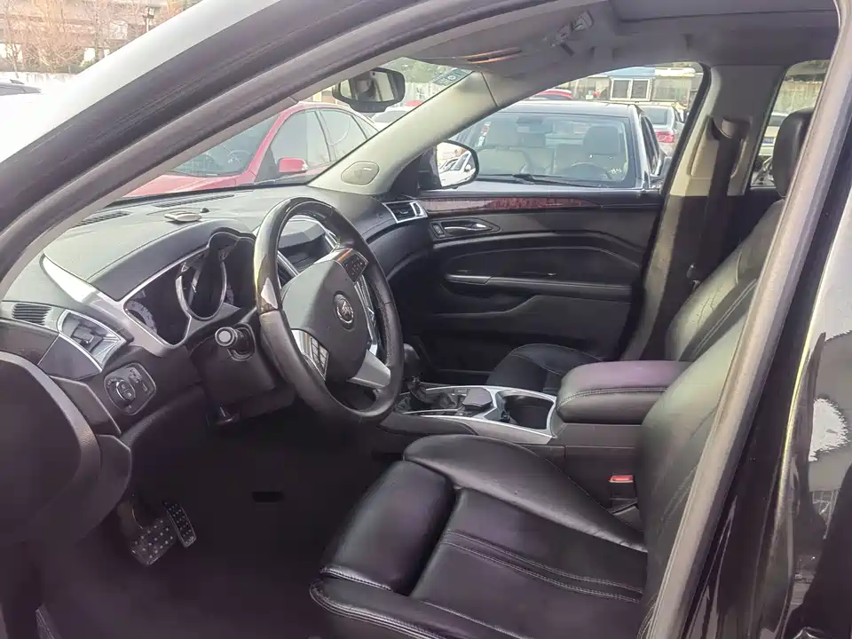 Cadillac SRX