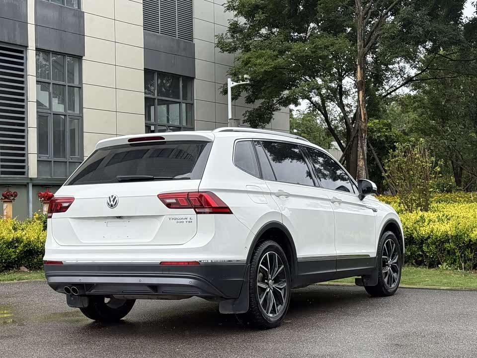 Volkswagen Tiguan L