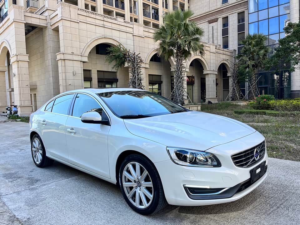 Volvo S60