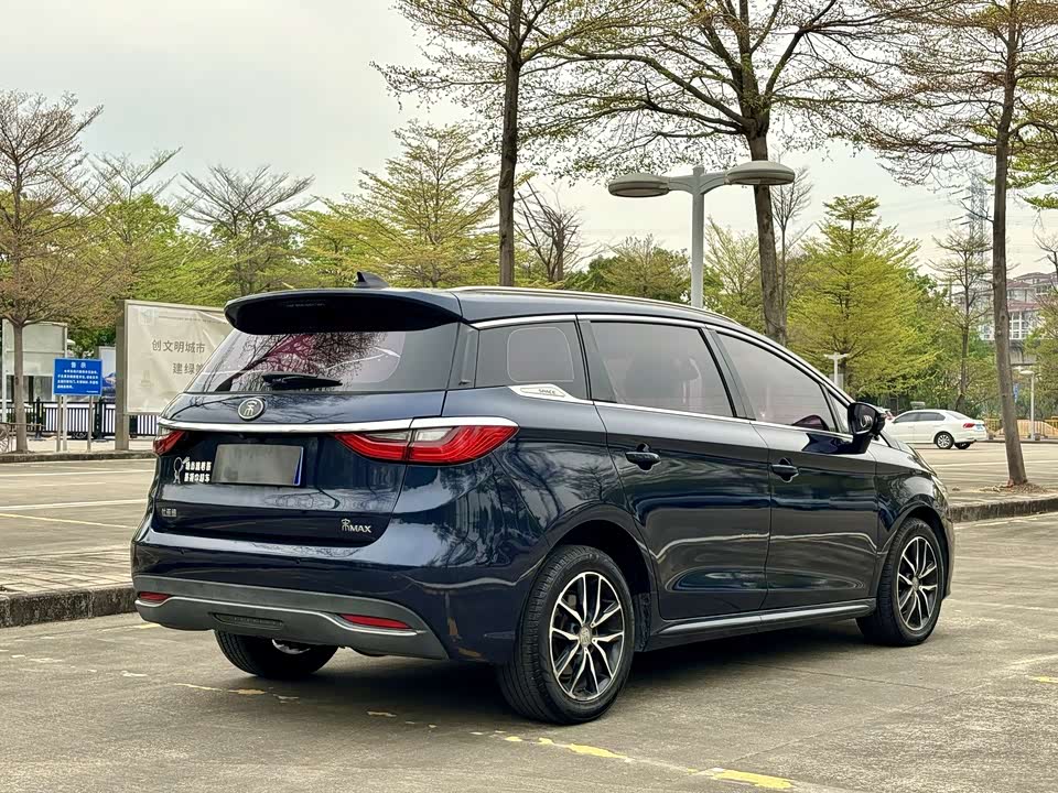 BYD Song MAX BYD Song MAX
