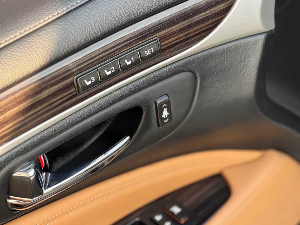 Lexus LS Lexus LS