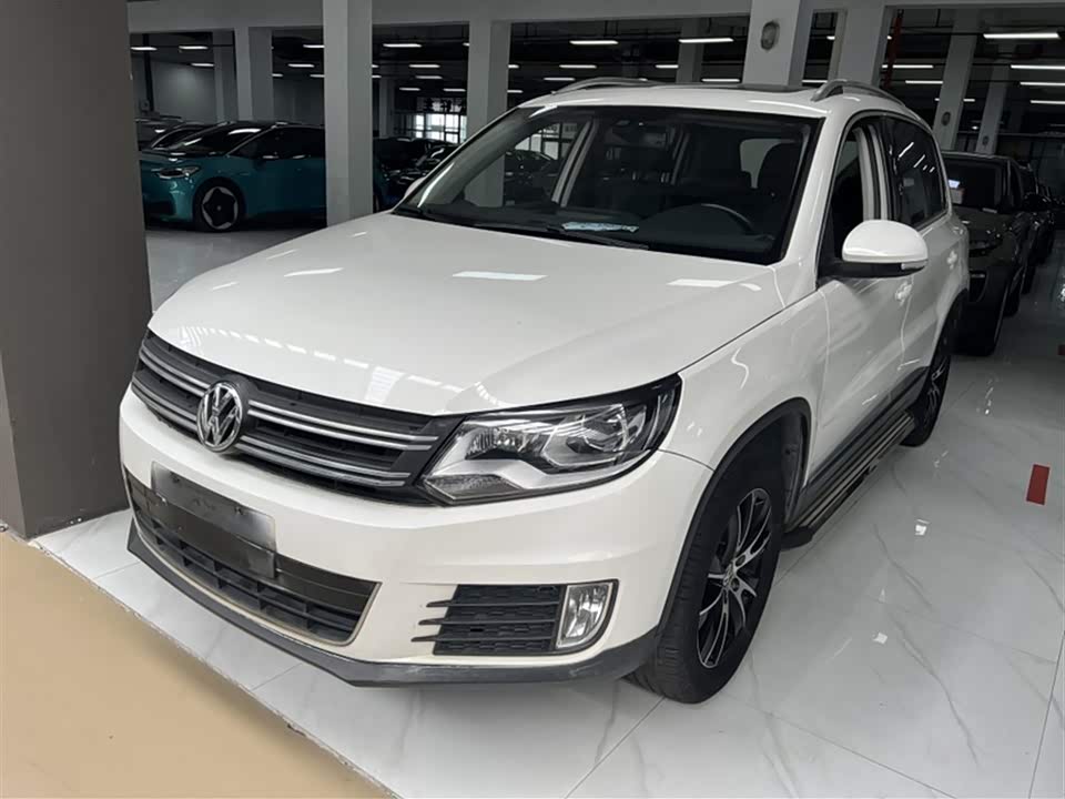 Volkswagen Tiguan Volkswagen Tiguan