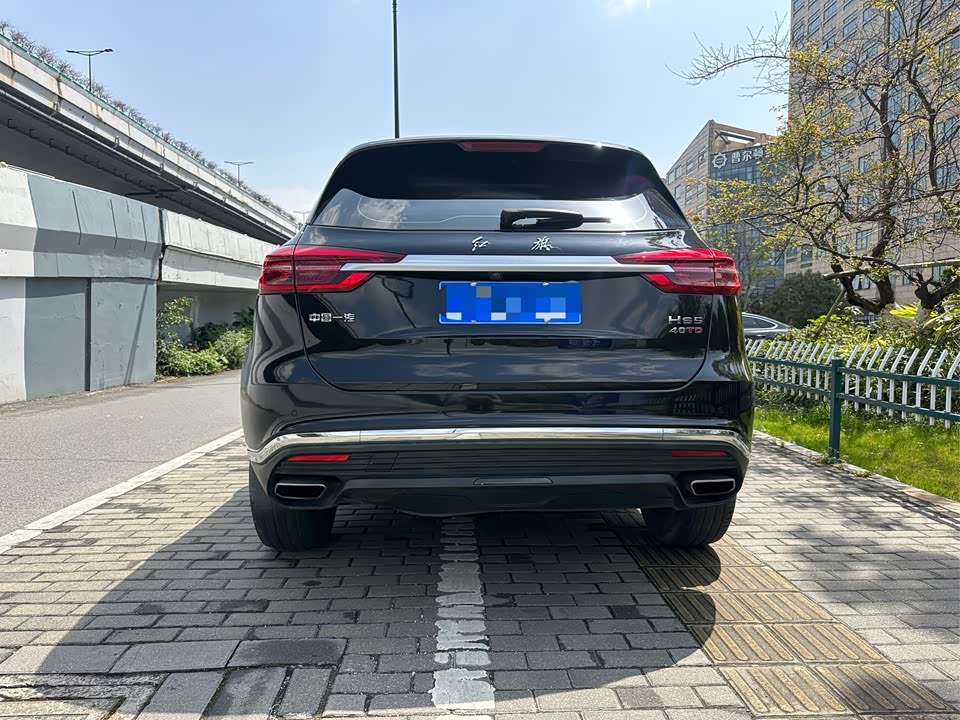 Hongqi HS5