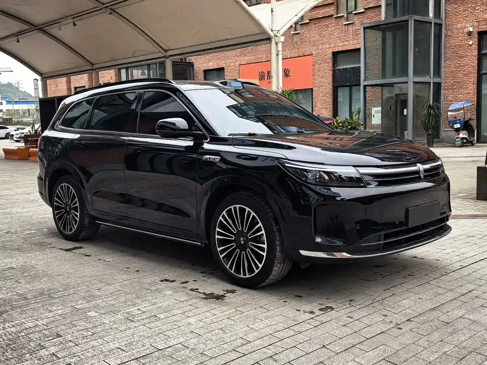 AITO Ask the world M7