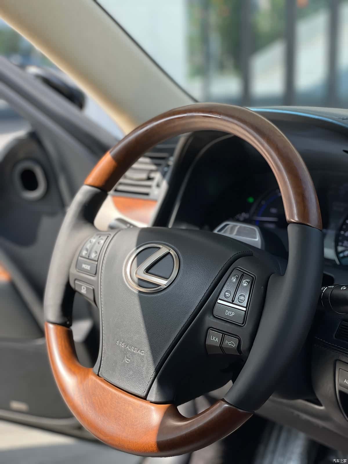 Lexus LS, 2014 40
