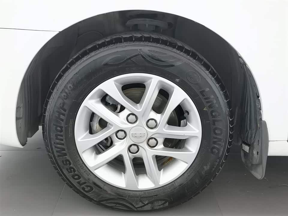 Geely Emgrand Geely Emgrand