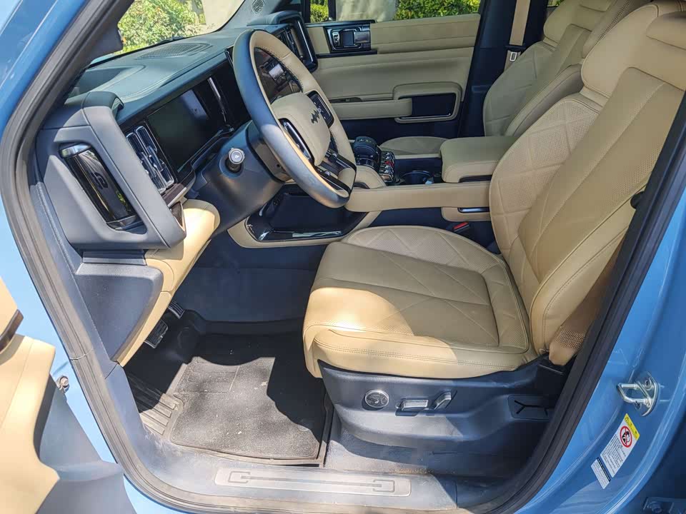 BYD Leopard 5 BYD Leopard 5