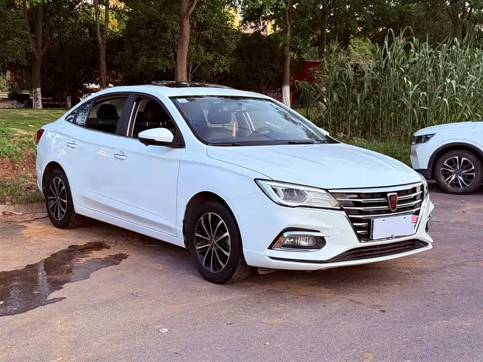 Roewe i5