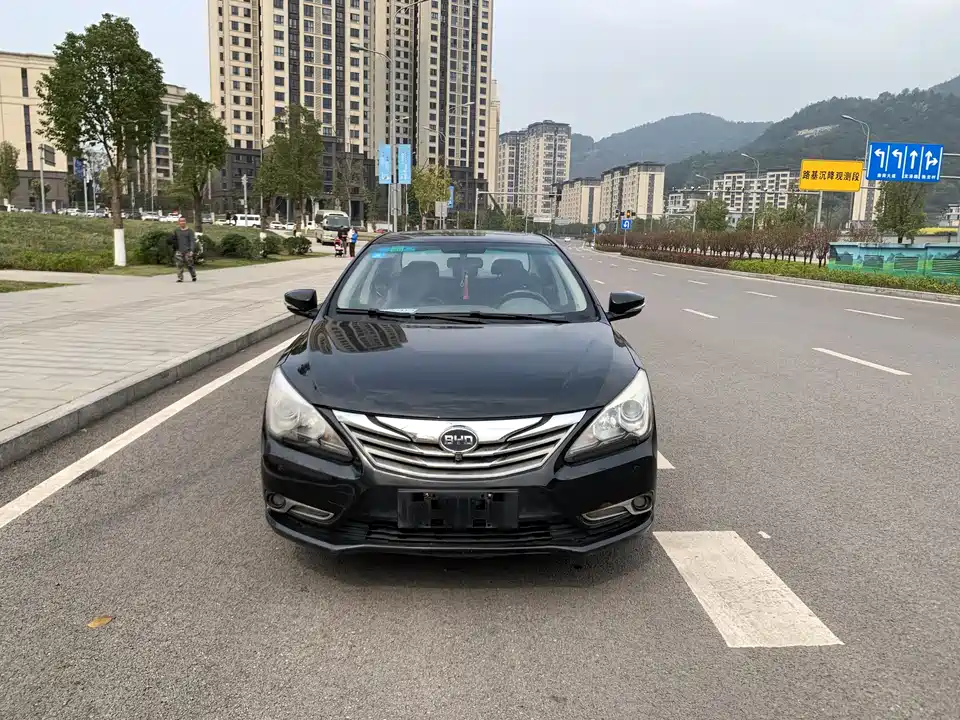 BYD G5