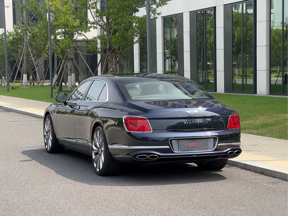 Bentley Flying